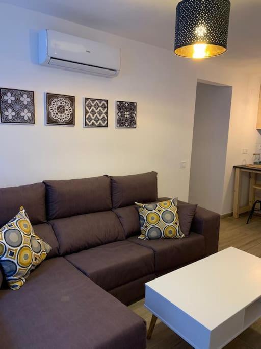 Ideal Apartamento En El Barrio De Las Delicias Malaga Bagian luar foto
